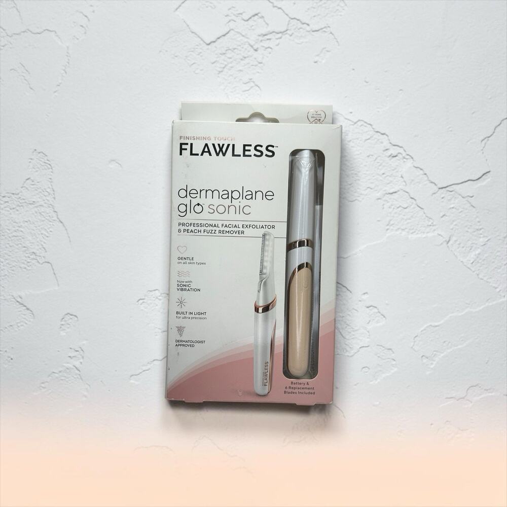 Dermaplane Glo Sonic Lighted Facial Exfoliator Sonic Dermaplane OPEN BOX
